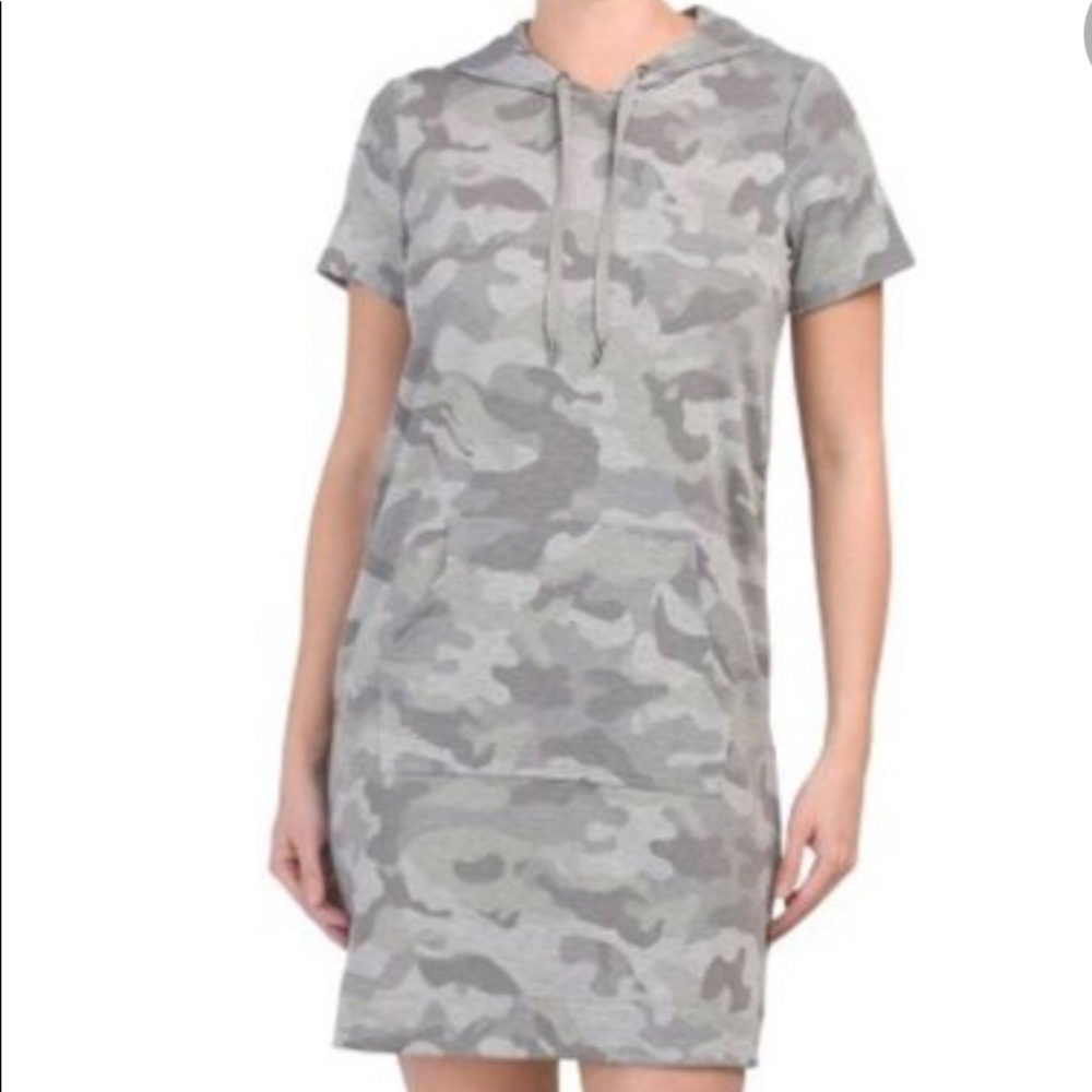 NWT Camo Sweatshirt Dress with pockets.
